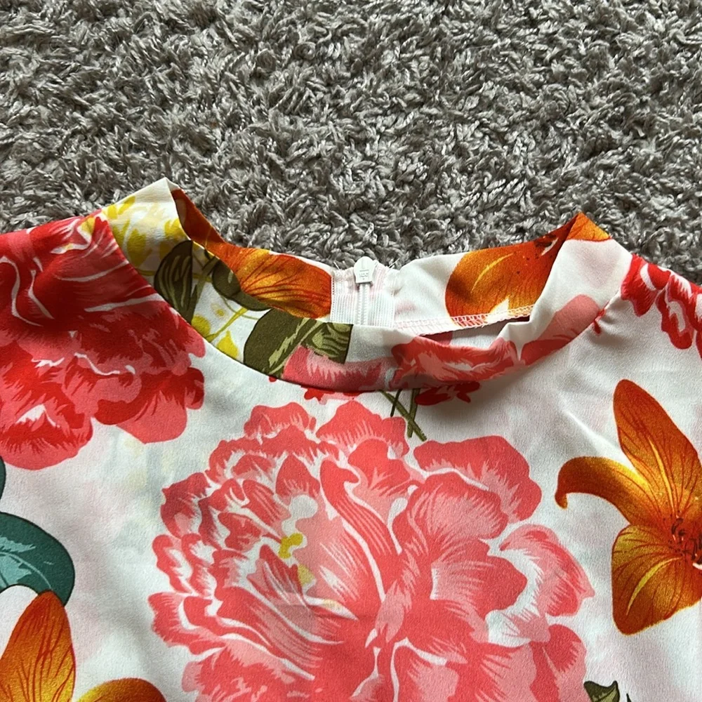 Dress - Picture 4 of 4